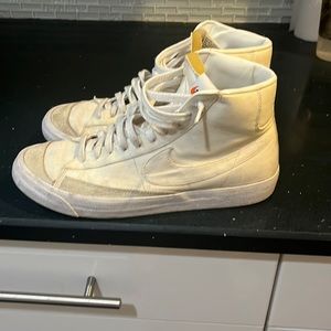 Nike Blazer Mid ‘77 All Sail Colorway